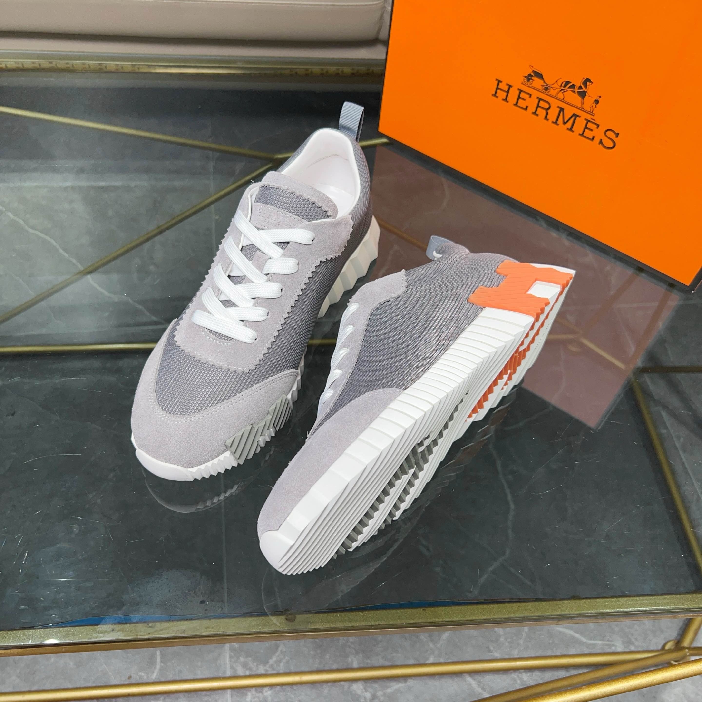 Luxury Chunky Sole Sneakers – Premium Leather Low Top Sneakers Multiple Colors Available